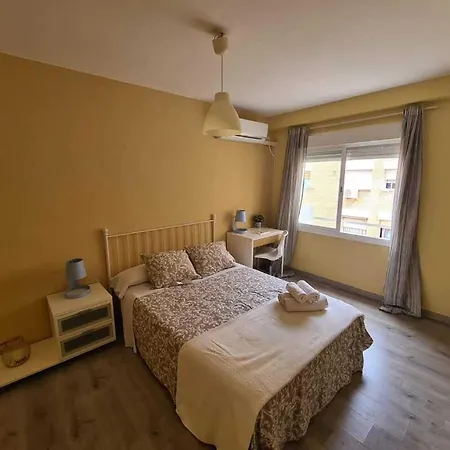 Dos Torres Frodo - Parking Privado Gratis