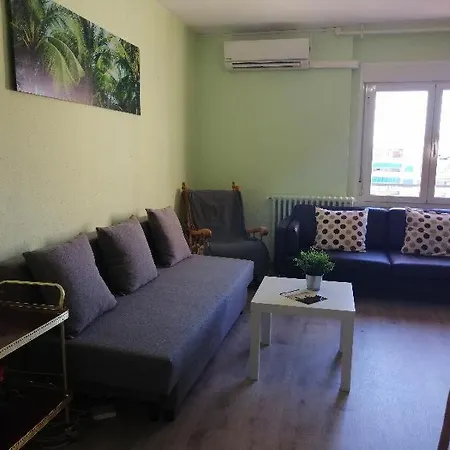 Dos Torres Frodo - Parking Privado Gratis Appartement